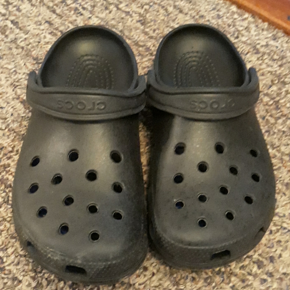 CROCS